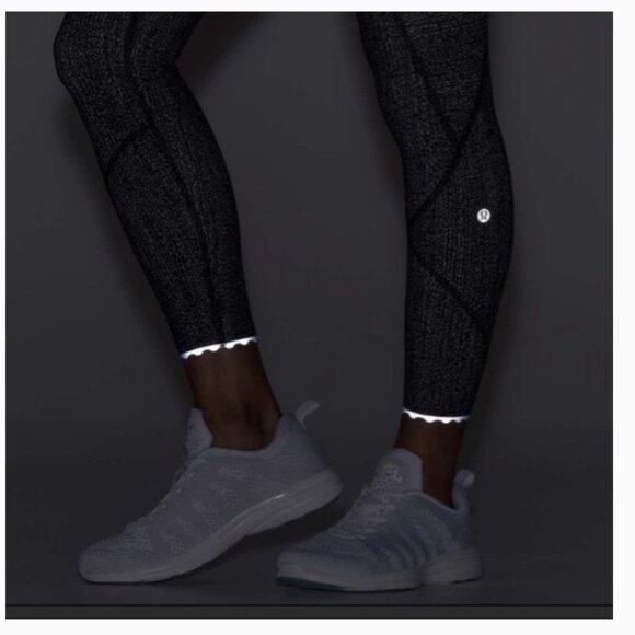 Lululemon Tight Stuff Tight II Leggings -  Size 6 - Picture 4 of 16